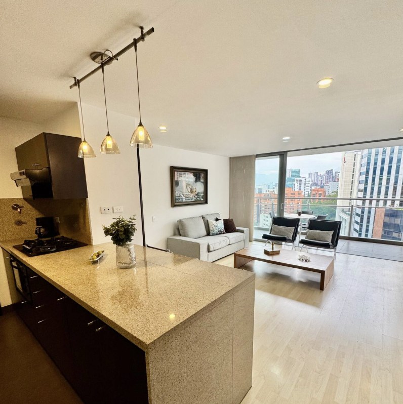 Venta de Apto Amoblado o sin Amoblar Luxury en Milla de Oro el Poblado con AC + Gym a 5minOviedo P10