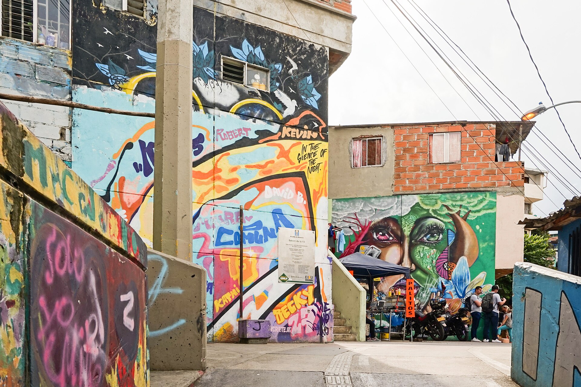 Comuna 13: arte urbano y resiliencia